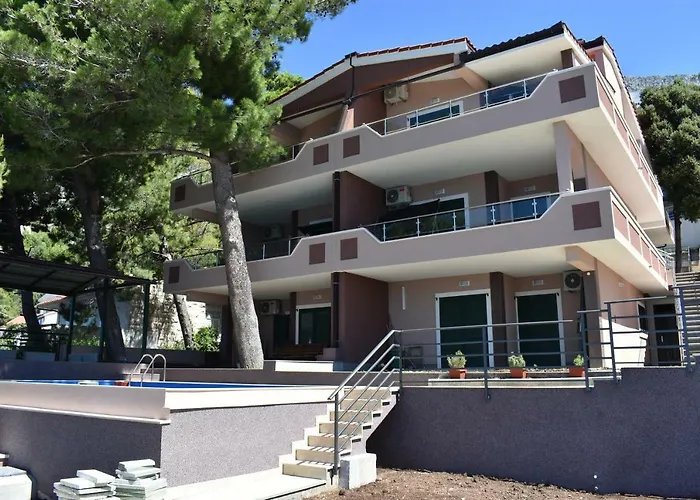Laurier rooms&apartments