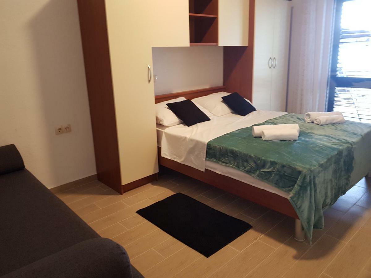 Laurier Rooms&apartments * Celina